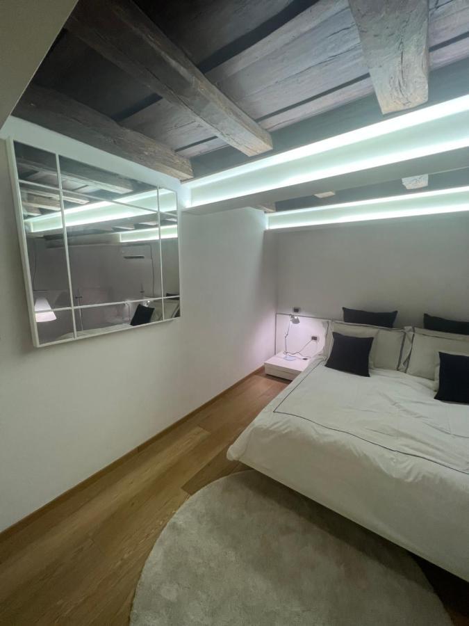 Elegante Appartamento Borgo San Jacopo Florence Exterior photo